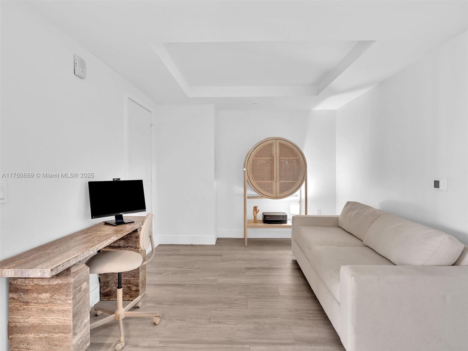3401 MIDTOWN CONDO - Residential