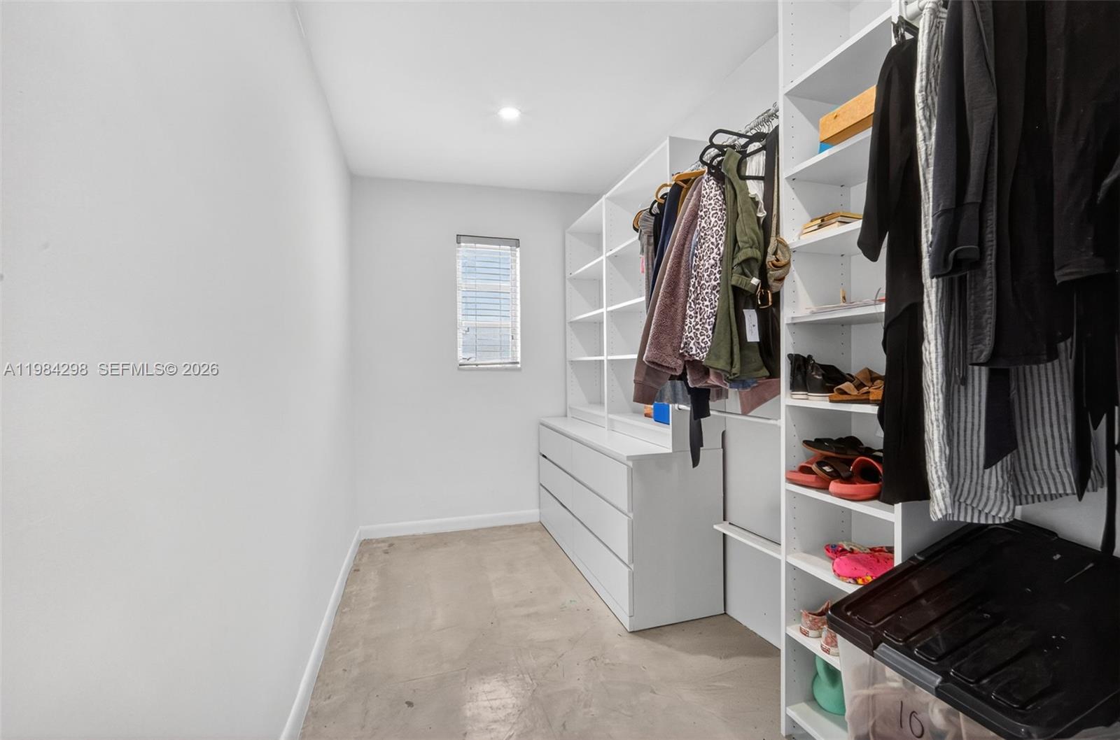 HOLLYWOOD HILLS 1965 - Residential