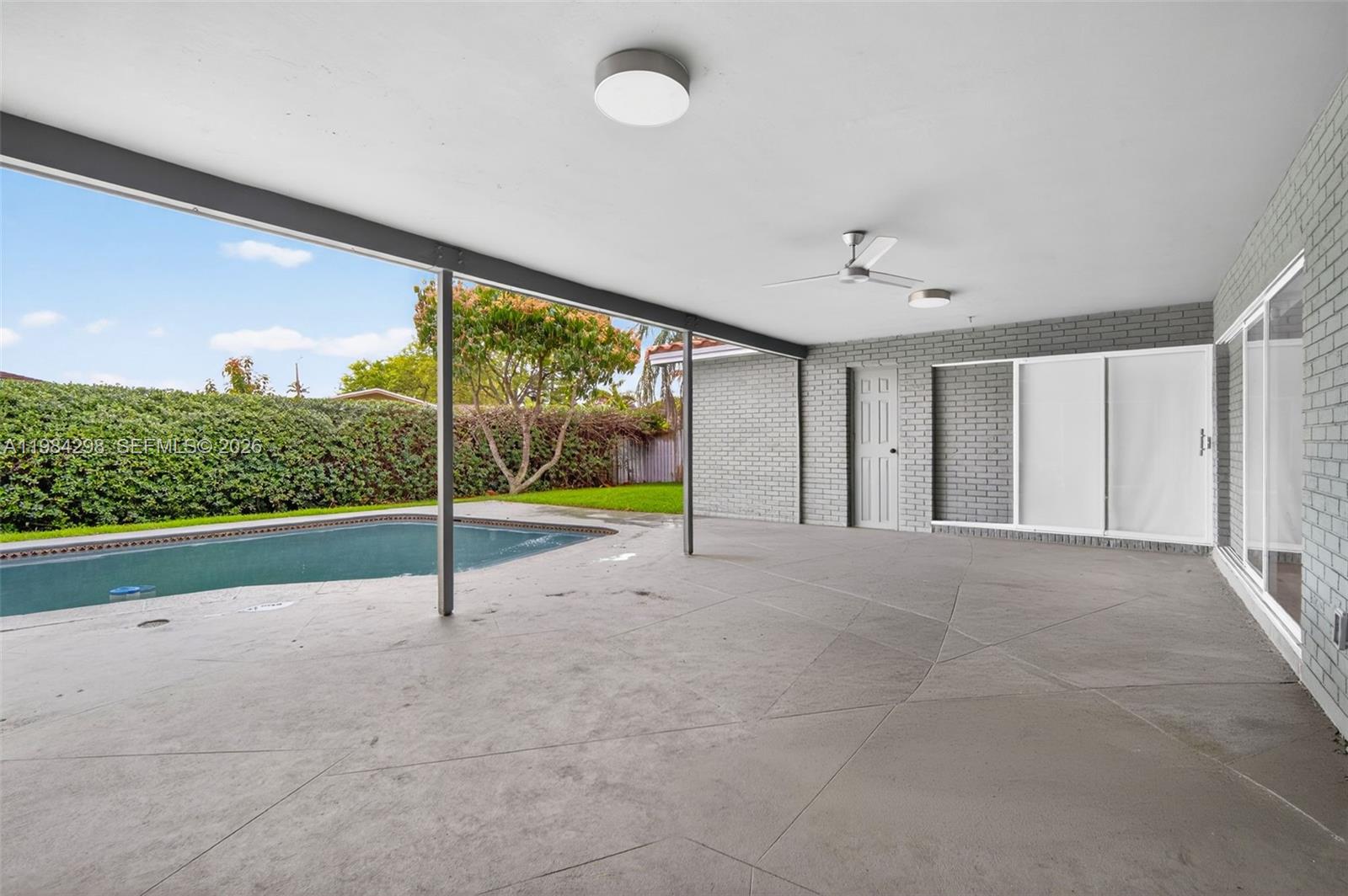 HOLLYWOOD HILLS 1965 - Residential