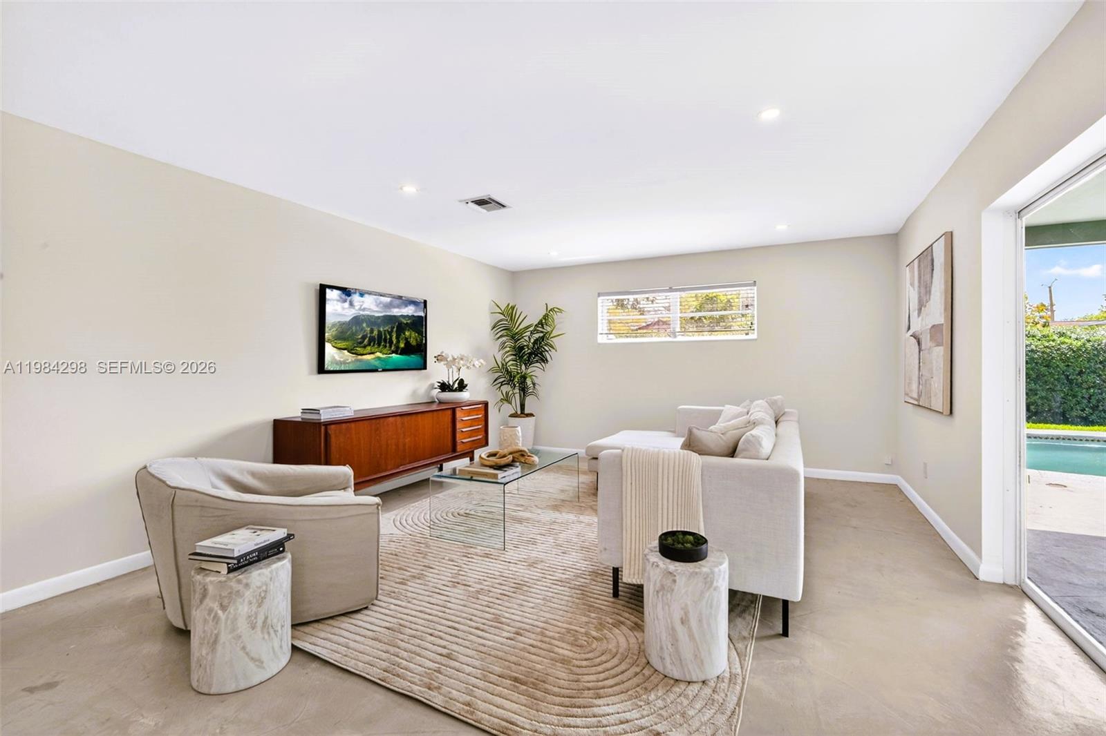 HOLLYWOOD HILLS 1965 - Residential