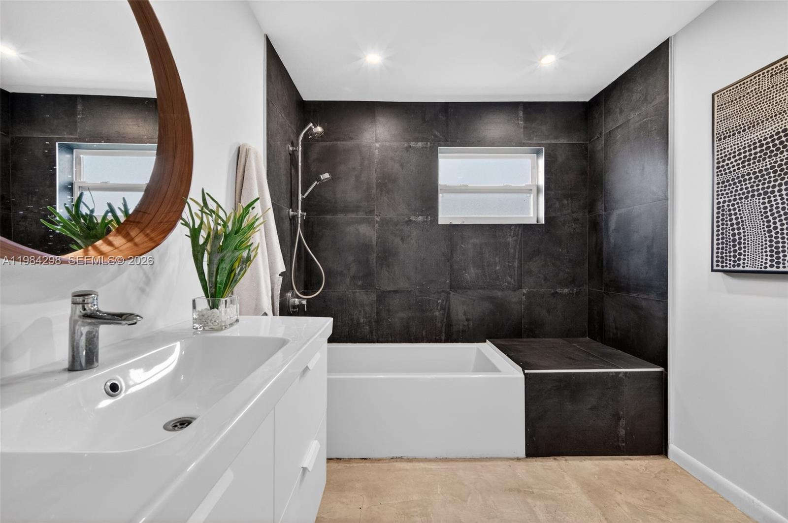 HOLLYWOOD HILLS 1965 - Residential