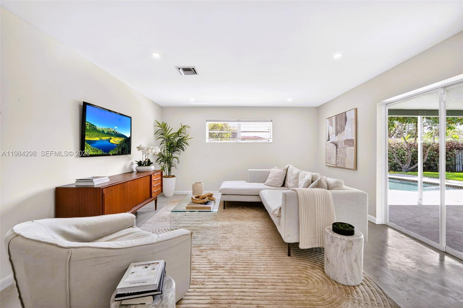 HOLLYWOOD HILLS 1965 - Residential