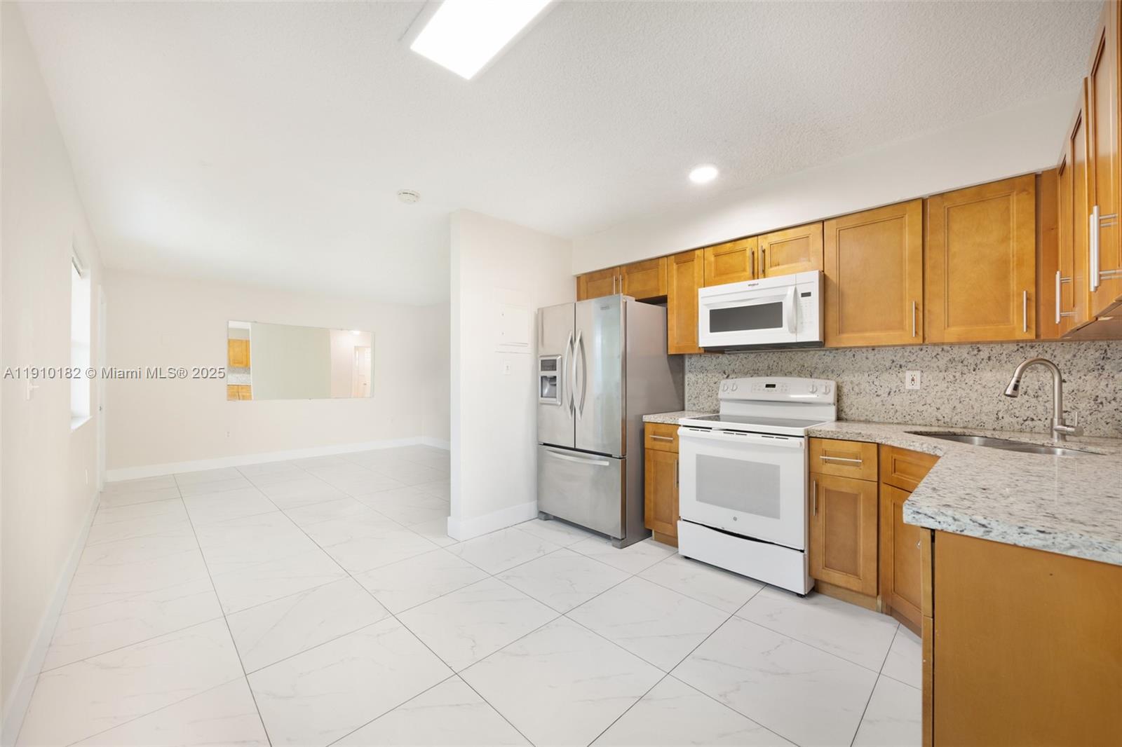 BEST SUB - Residential Lease