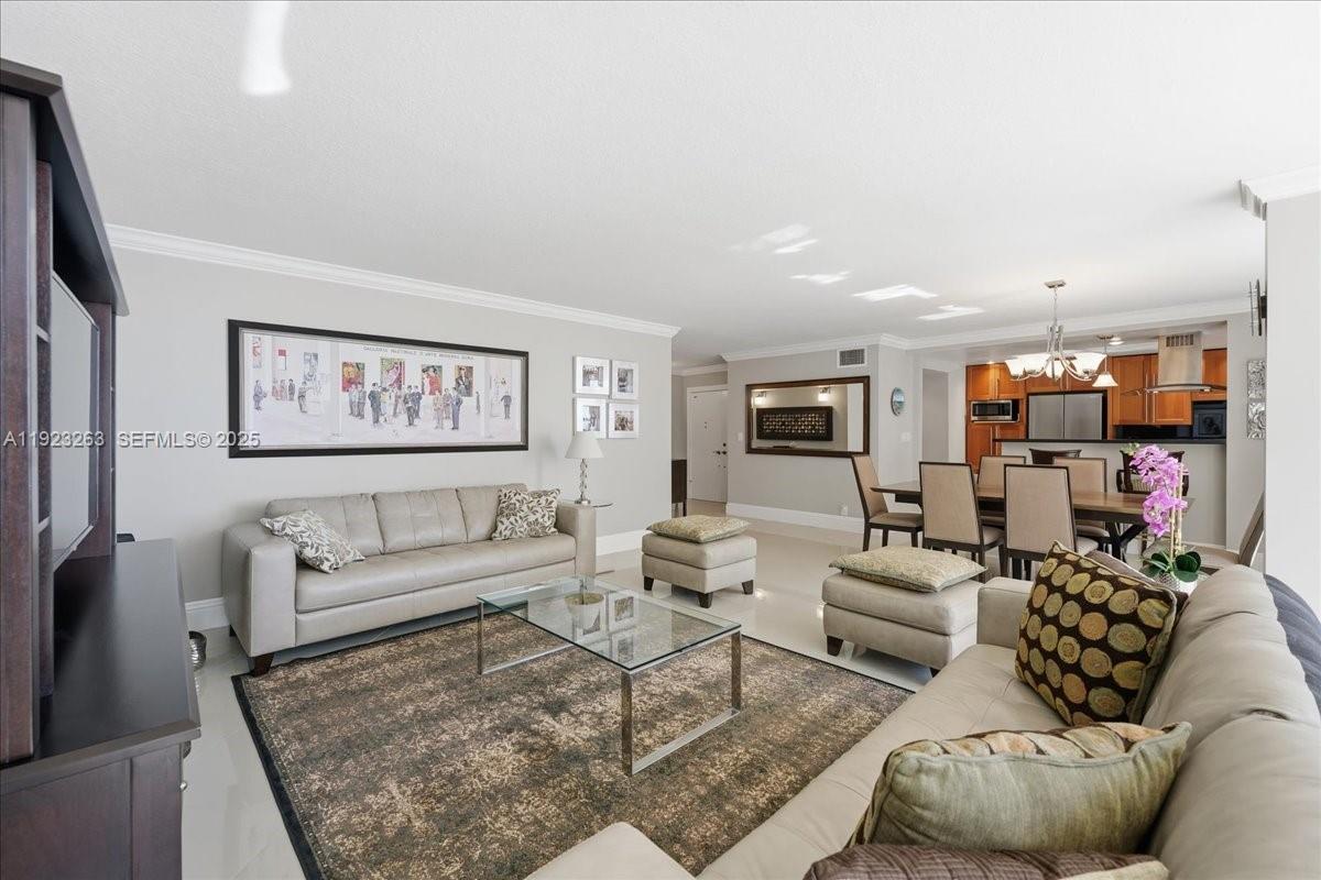 4300 N Ocean Blvd 10L