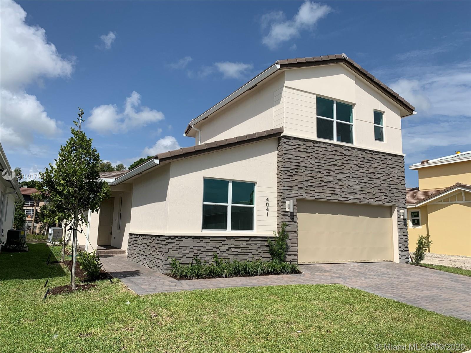 VELEIROS AT CRYSTAL LAKE - Residential Lease