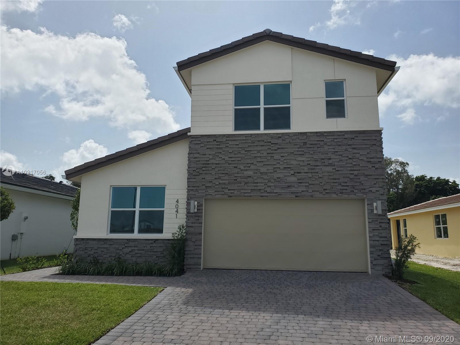VELEIROS AT CRYSTAL LAKE - Residential Lease