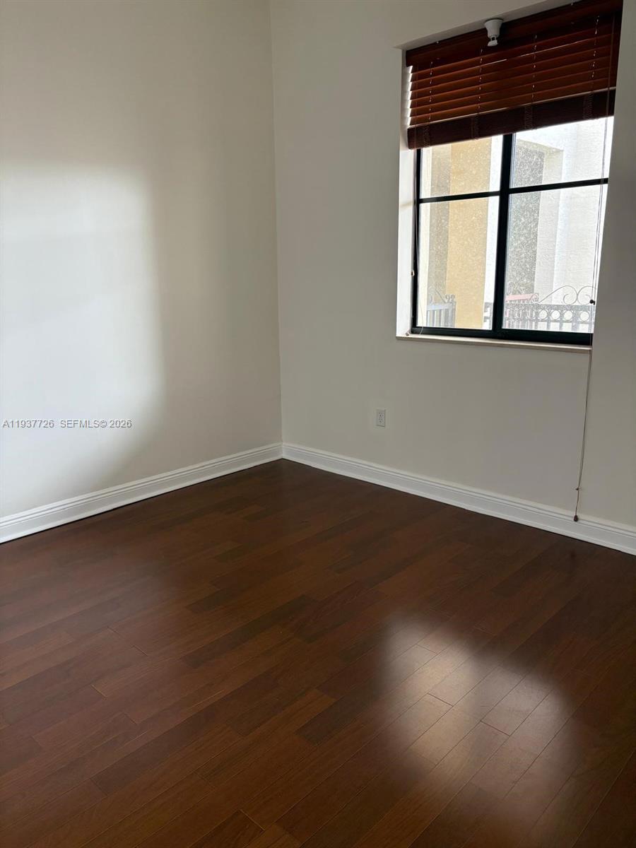 VILLA FLORA CONDO - Residential