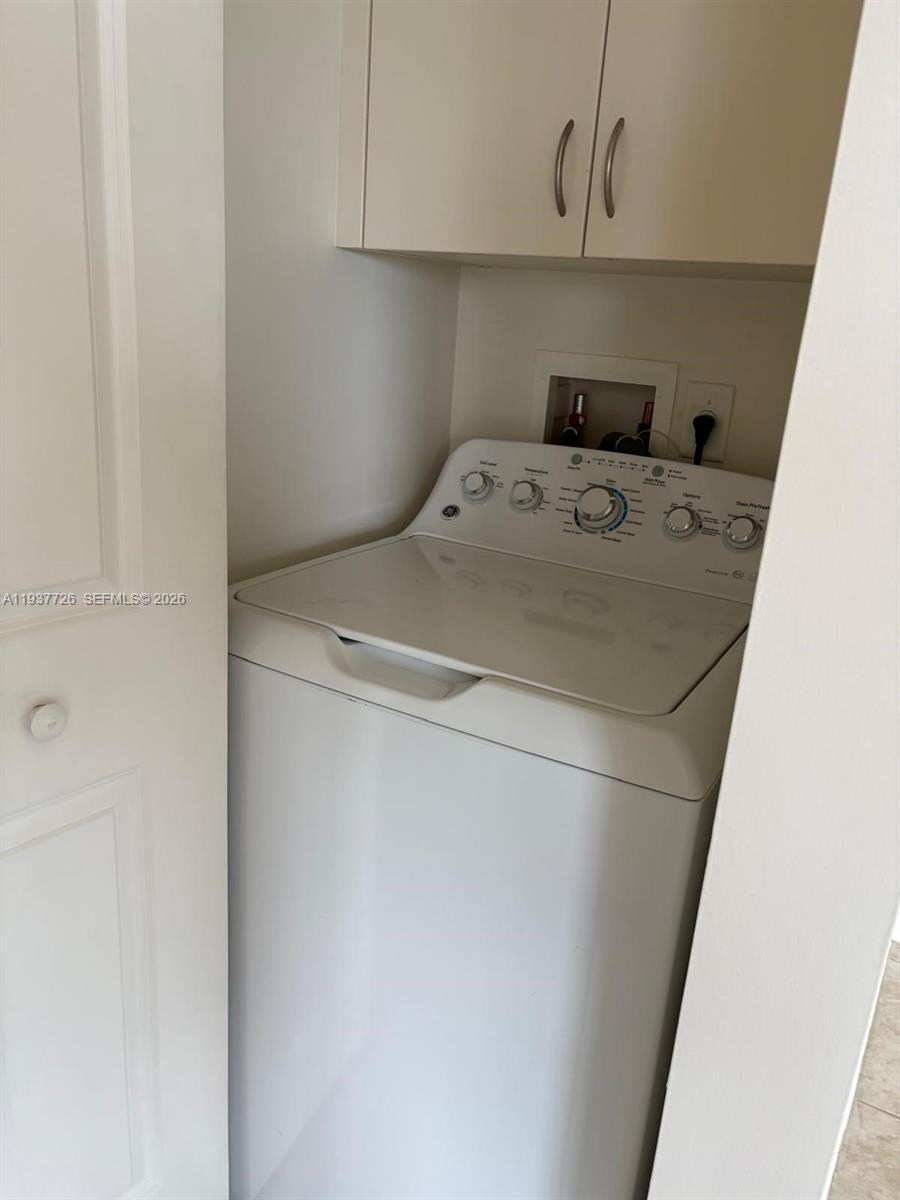 VILLA FLORA CONDO - Residential