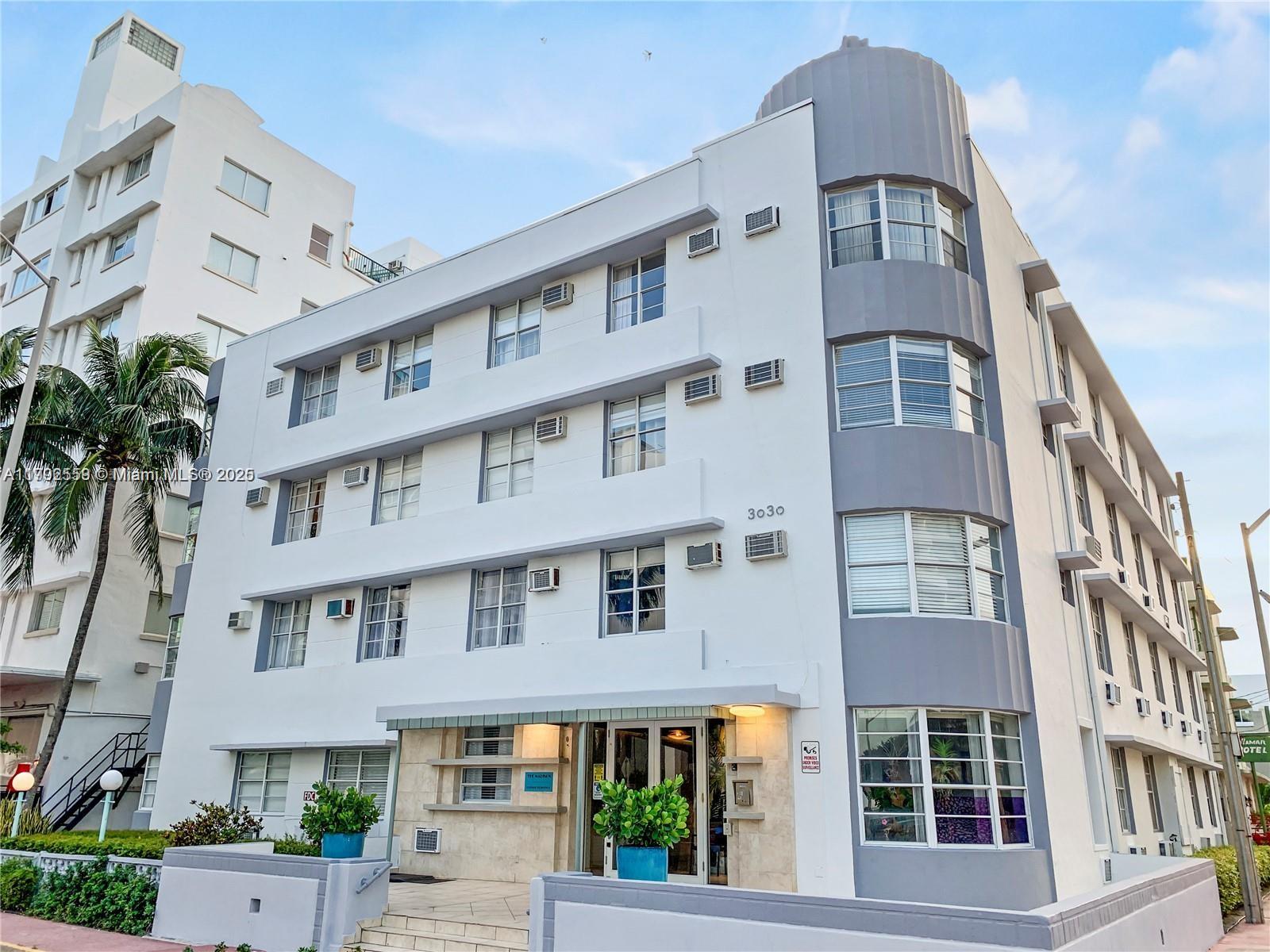 Rental Property at 3030 Collins Ave 4C, Miami Beach, Miami-Dade County, Florida - Bedrooms: 1 
Bathrooms: 1  - $2,300 MO.