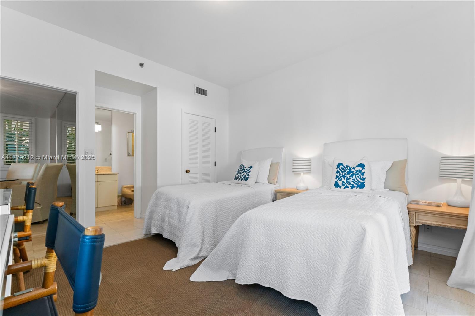 SEASIDE CONDO - Residential Lease