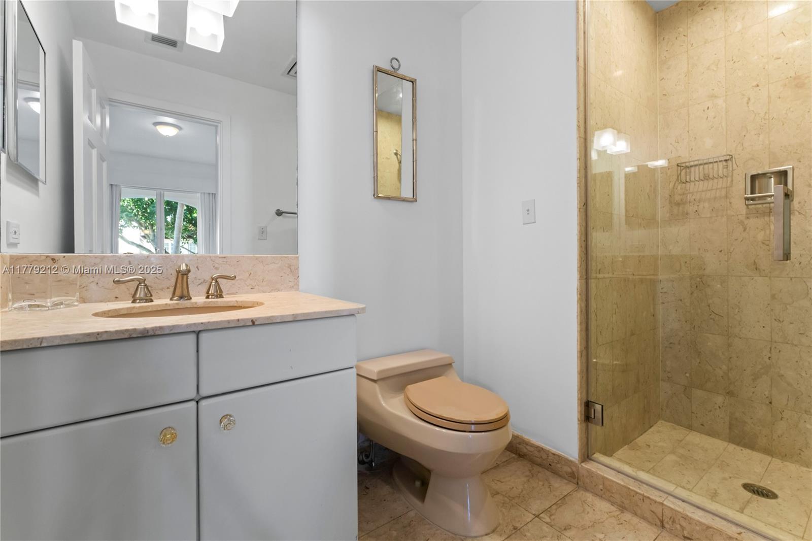 SEASIDE CONDO - Residential Lease