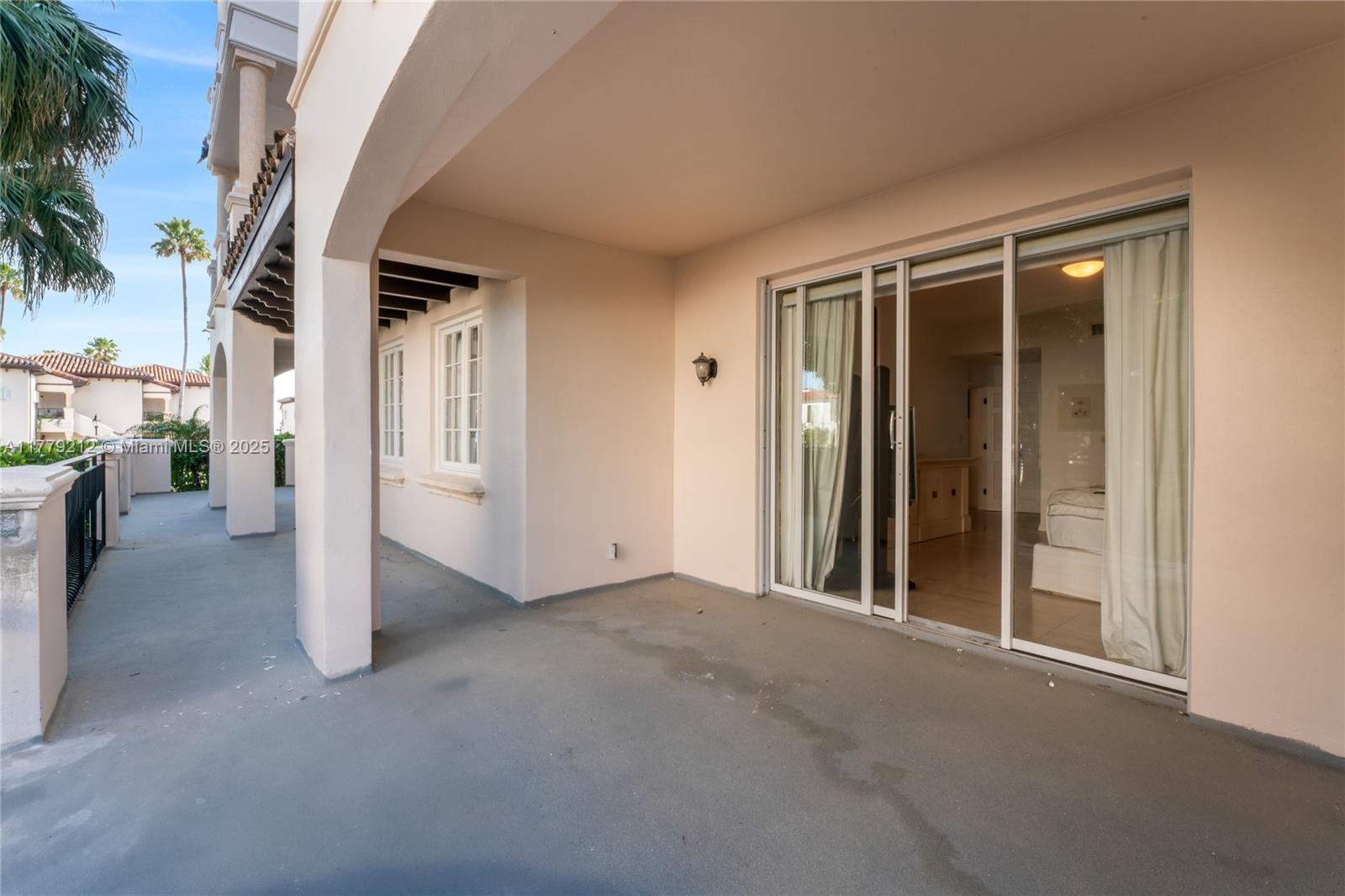 SEASIDE CONDO - Residential Lease