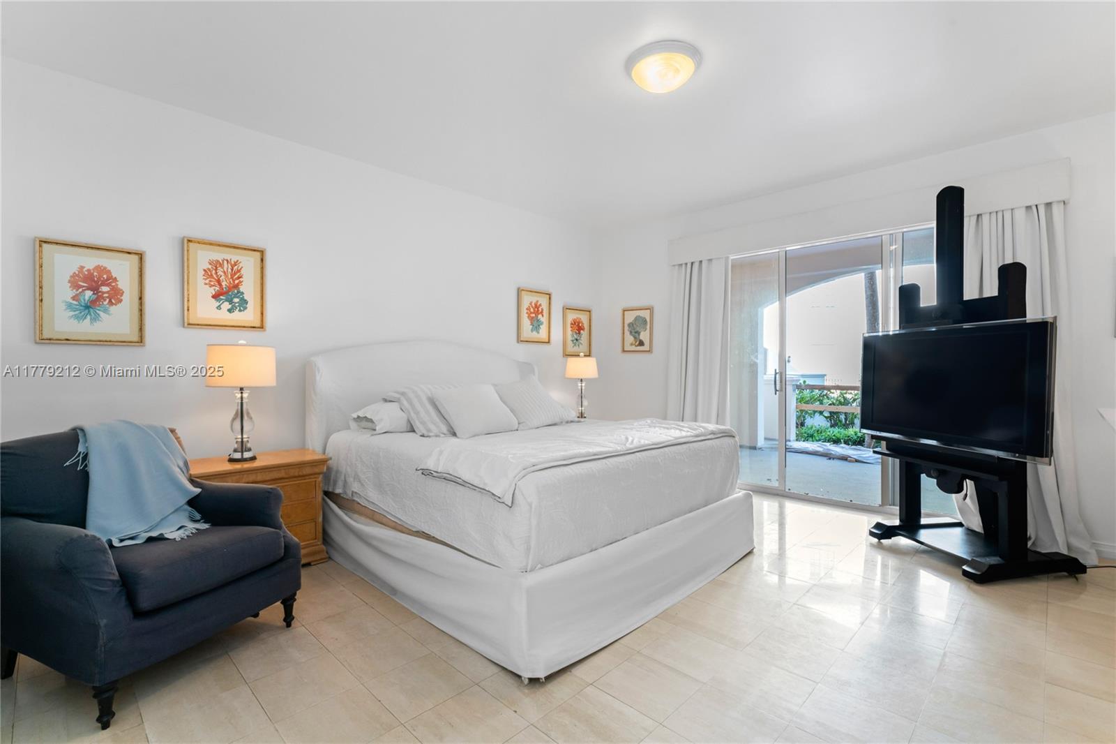 SEASIDE CONDO - Residential Lease