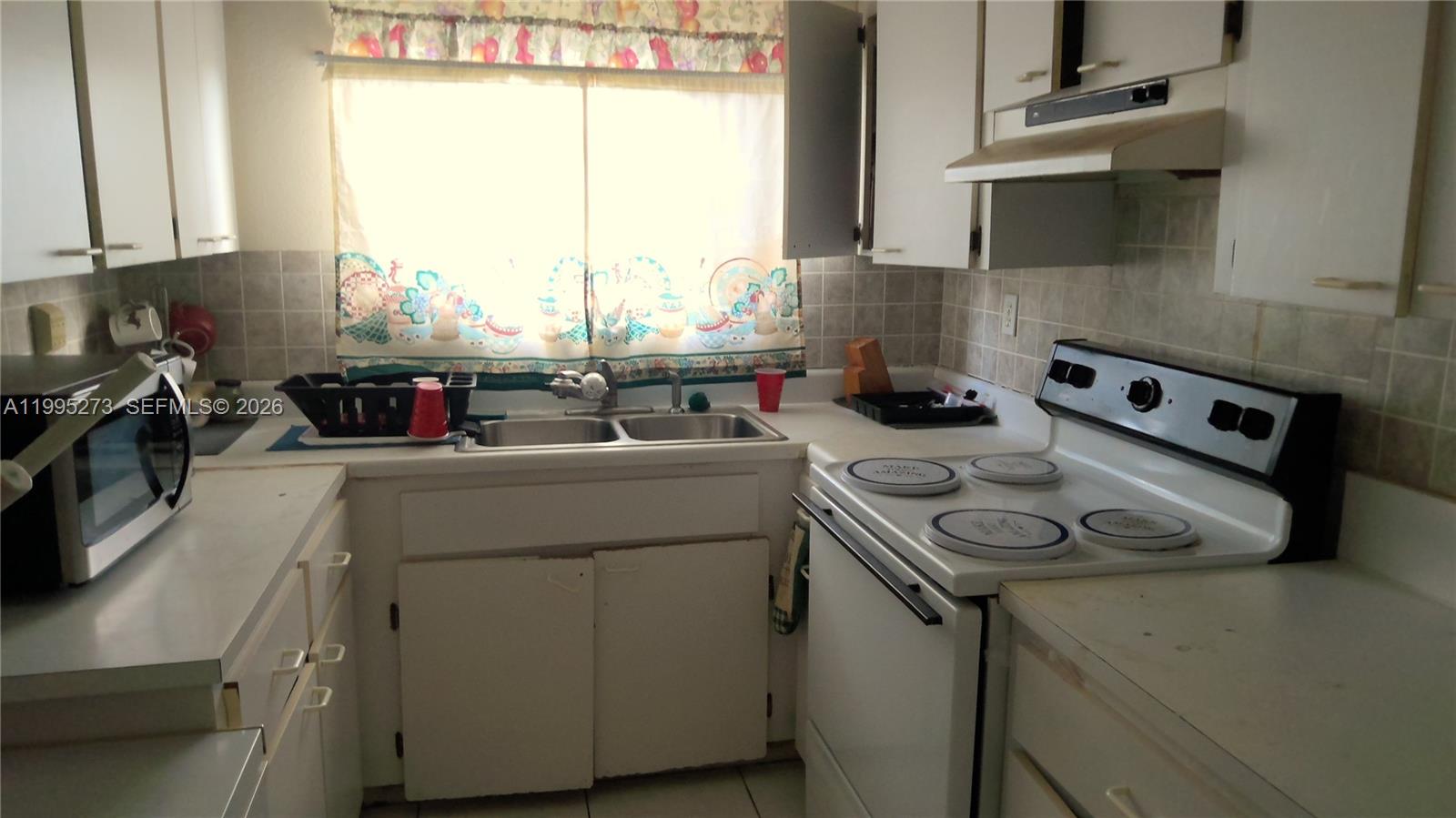 RAINBOW GARDENS - Residential