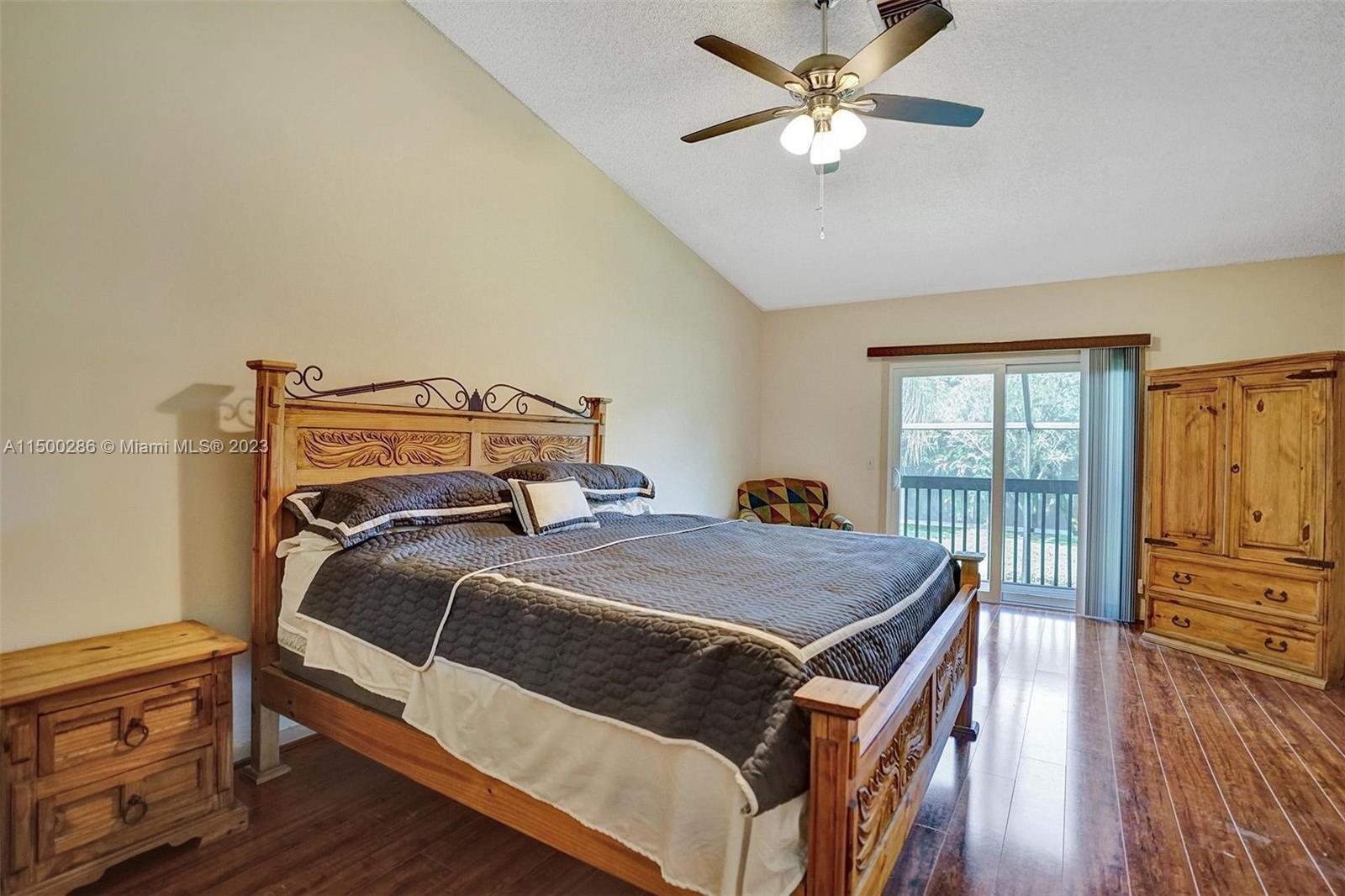 PINE ISLAND LAKES TOWNHOM - Residential Lease