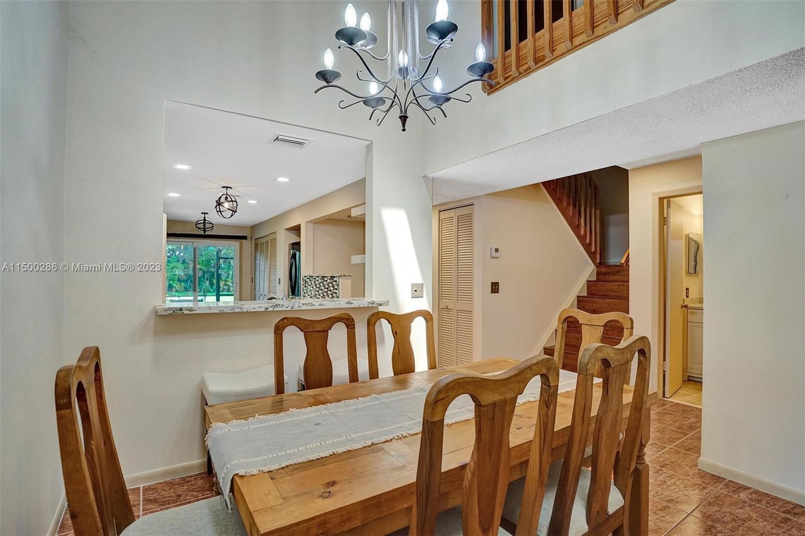 PINE ISLAND LAKES TOWNHOM - Residential Lease