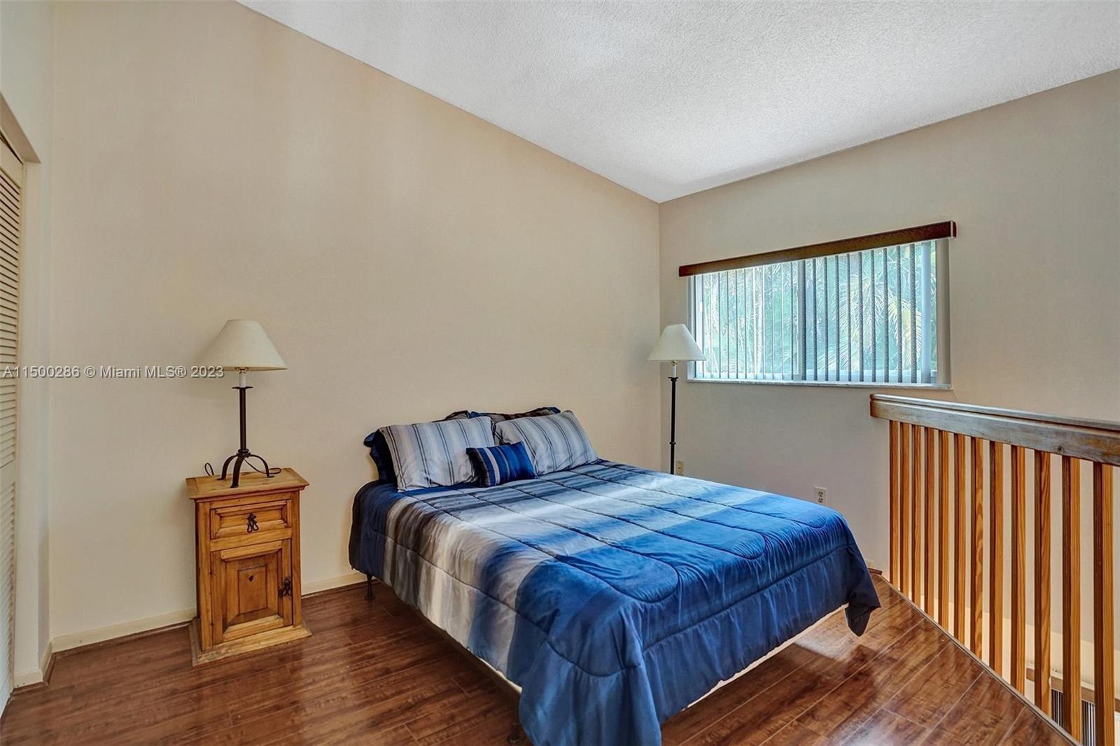 PINE ISLAND LAKES TOWNHOM - Residential Lease