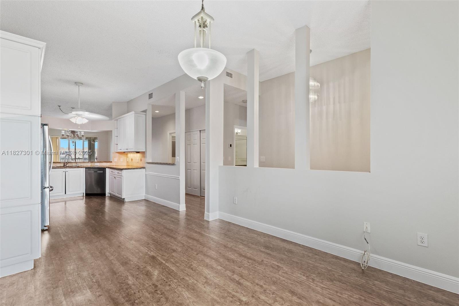 GRANVILLE CONDOMINIUM G - Residential