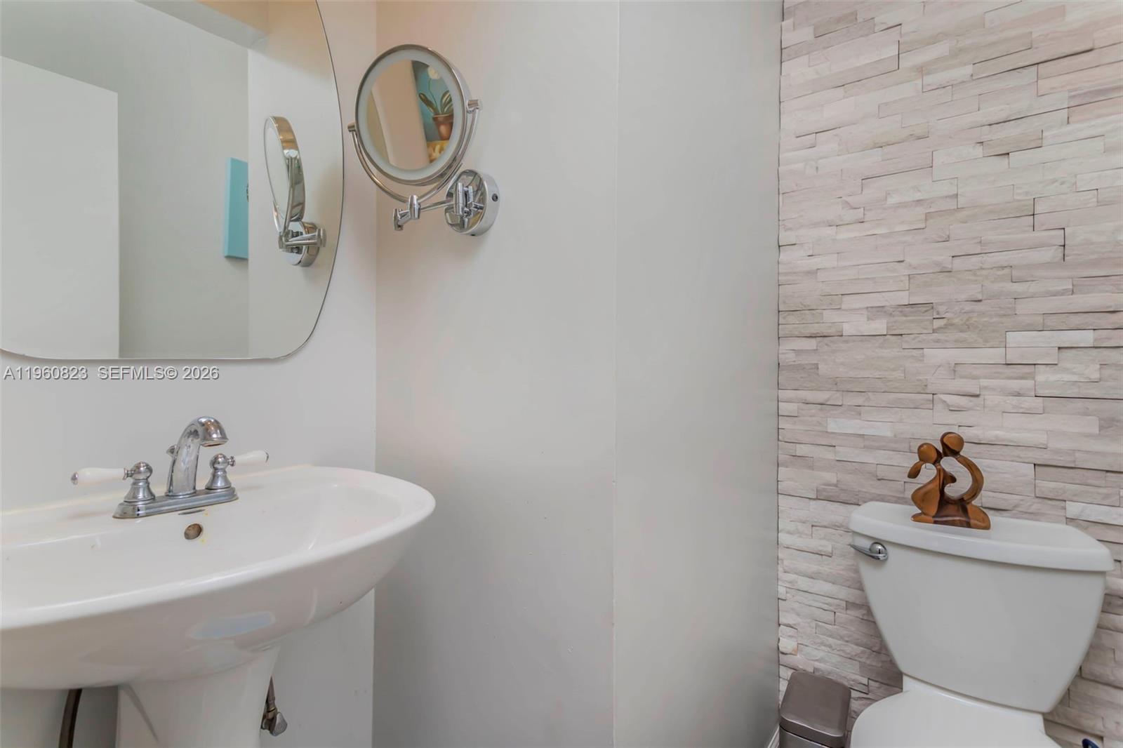 CORAL CREEK - Residential