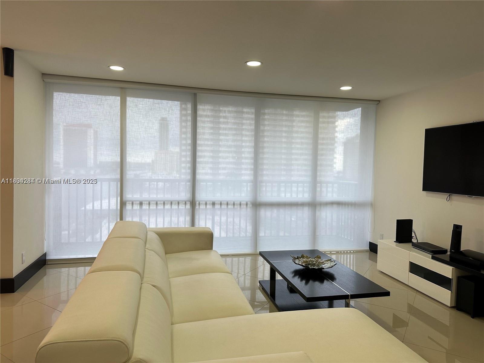 AVANT GARDE CONDO - Residential Lease