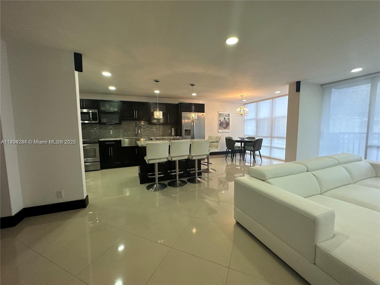 AVANT GARDE CONDO - Residential Lease