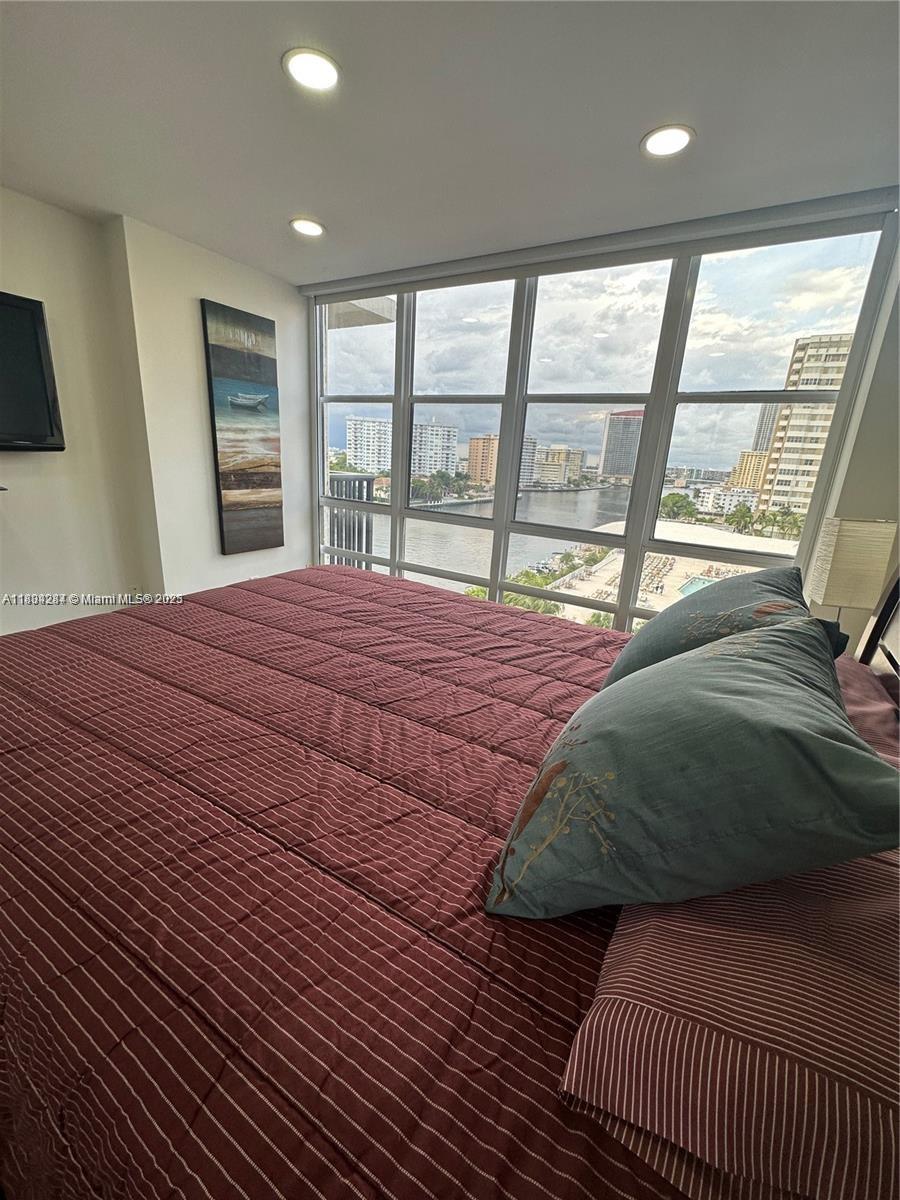 AVANT GARDE CONDO - Residential Lease