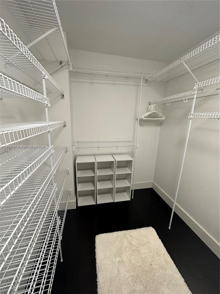 AVANT GARDE CONDO - Residential Lease