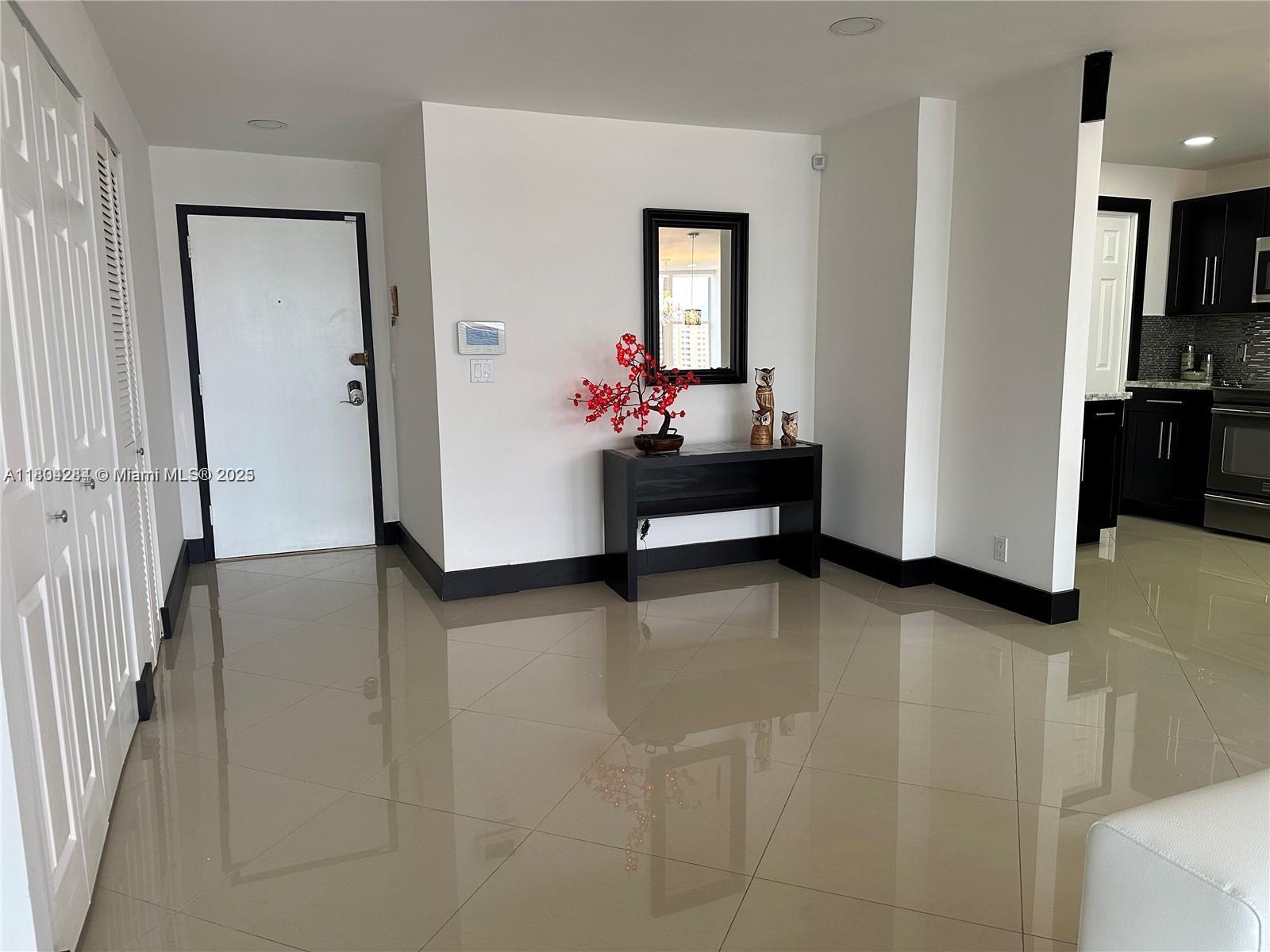 AVANT GARDE CONDO - Residential Lease