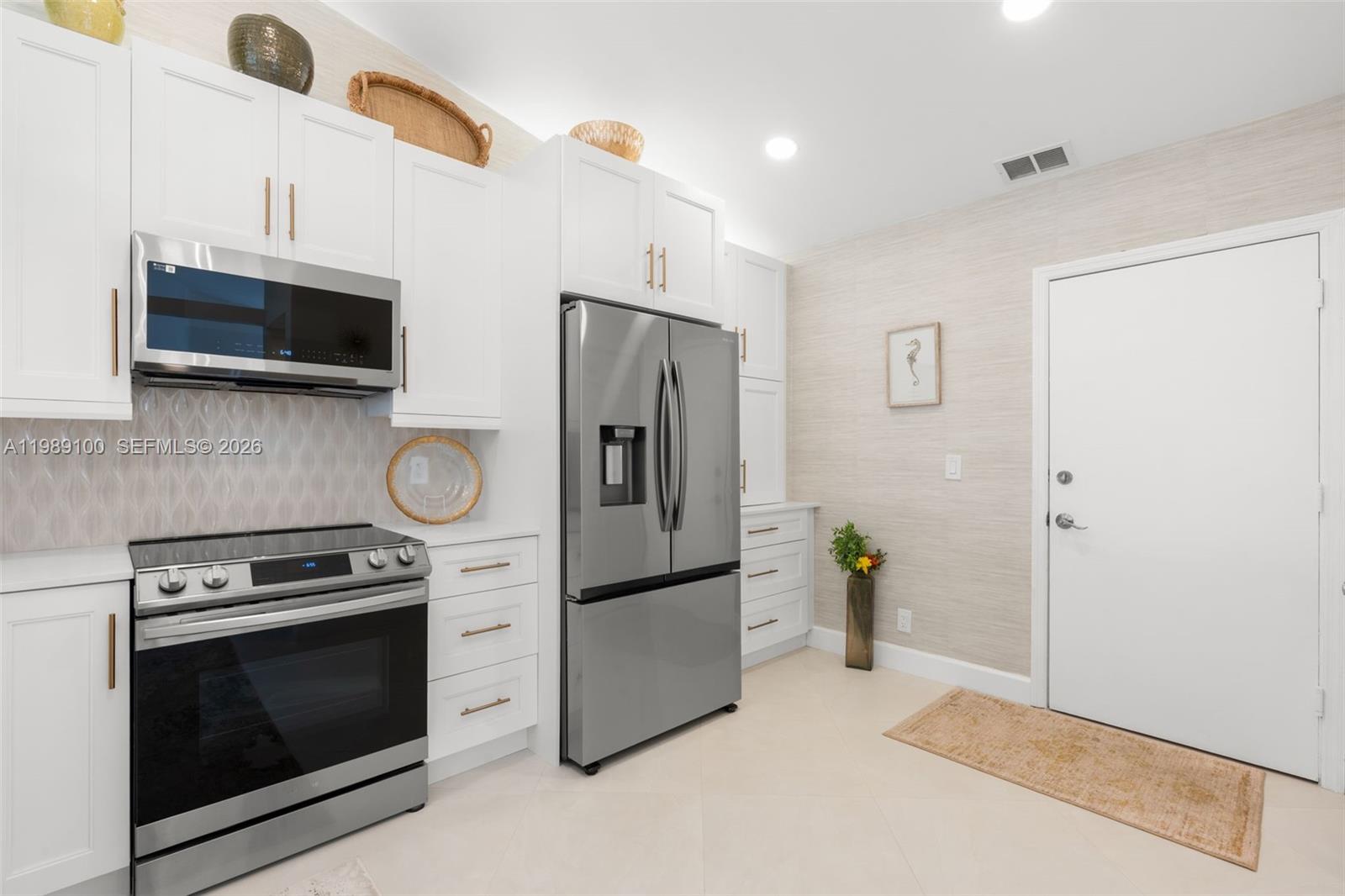 FLORAL LAKES 1 - Residential