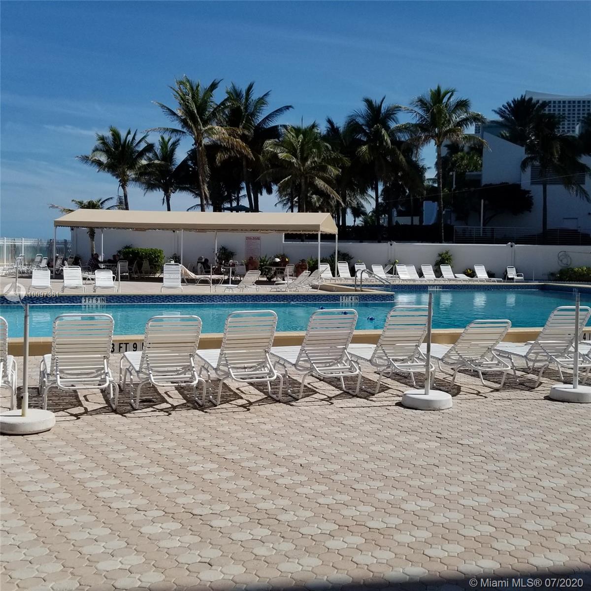 Alexander Towers Condo - Residential Lease