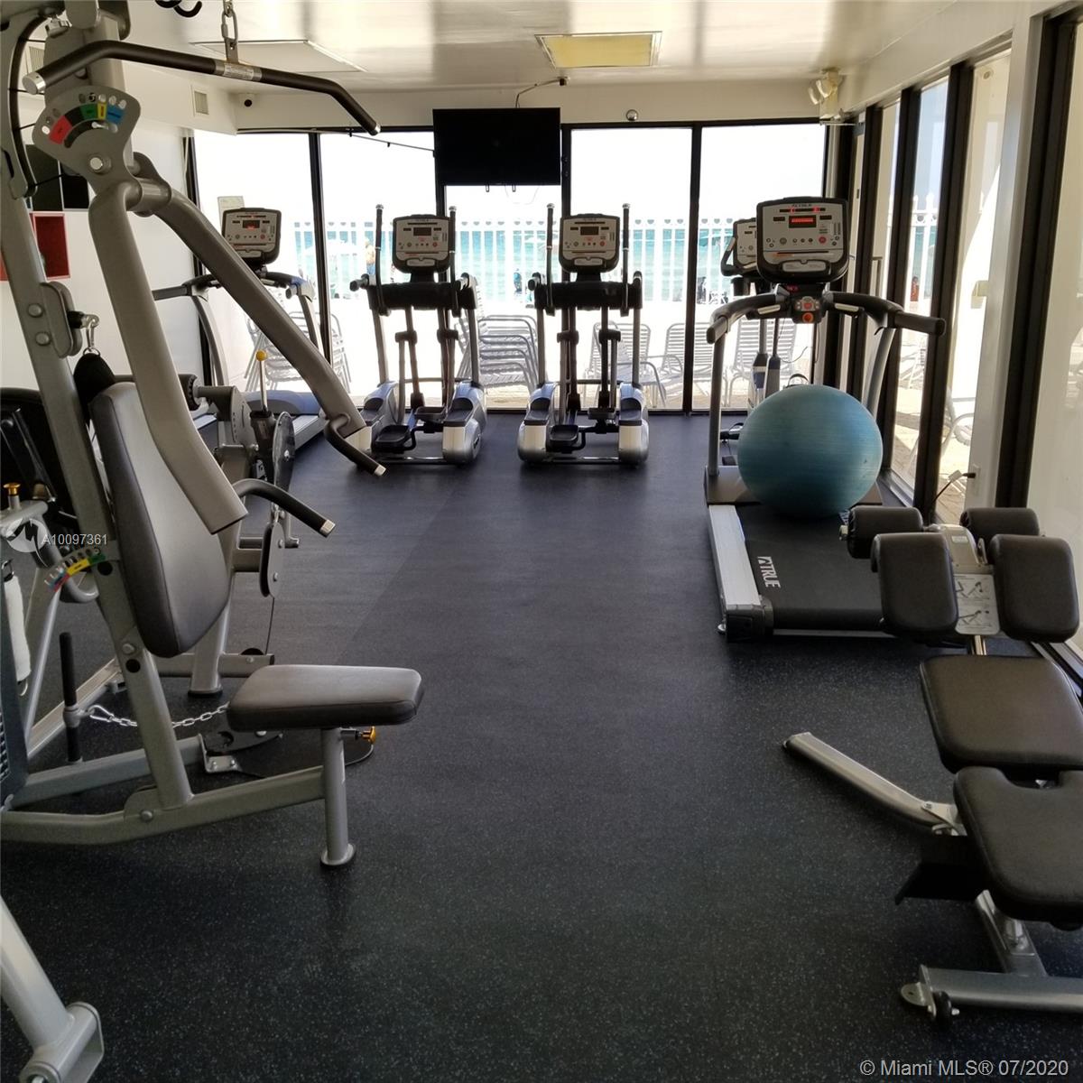 Alexander Towers Condo - Residential Lease