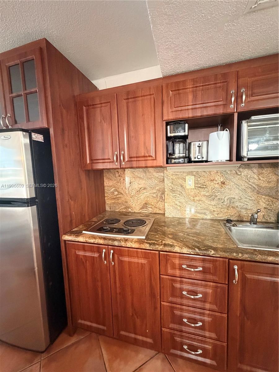 19201 Collins Ave 623