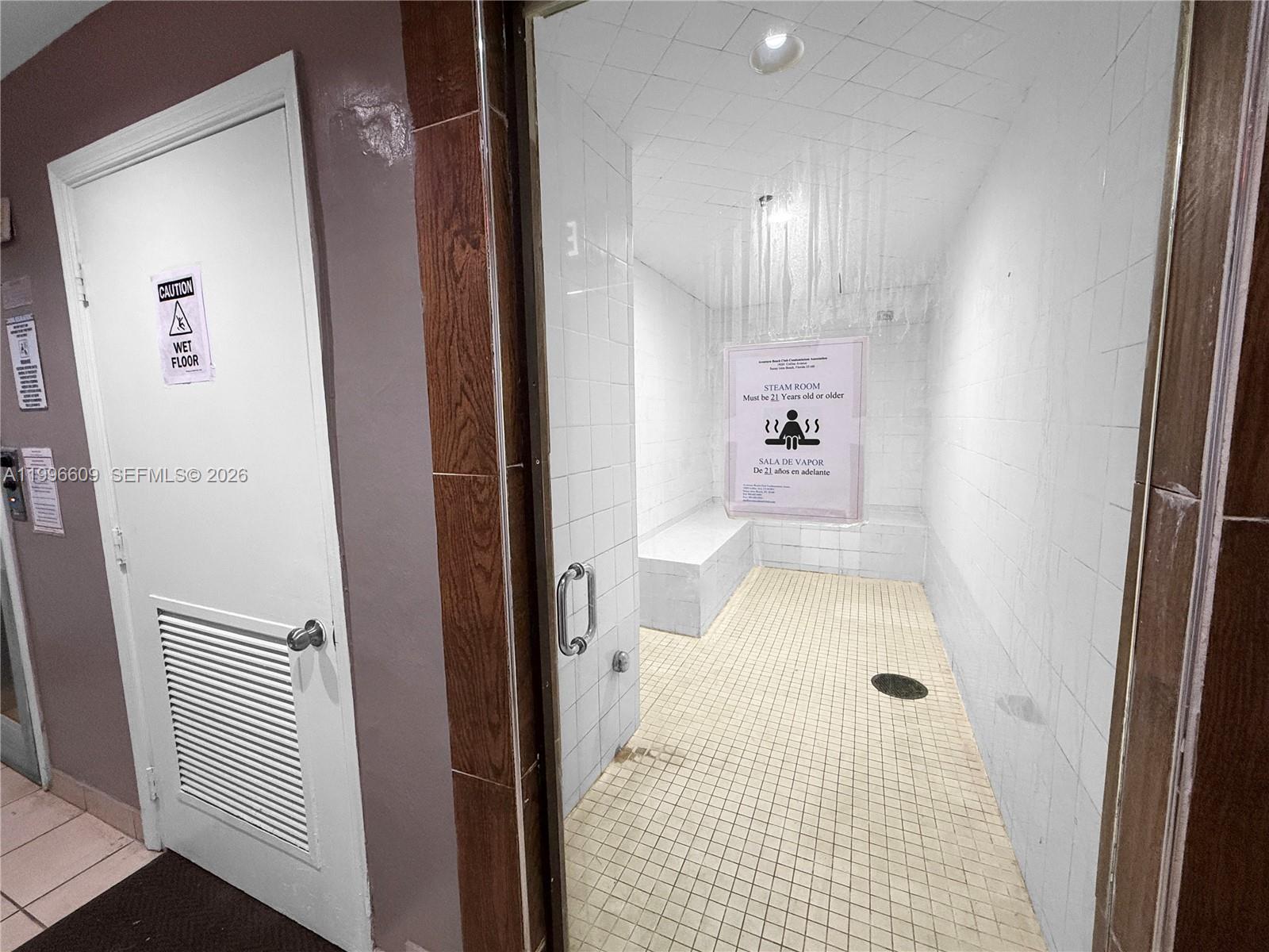 THE AVENTURA BEACH CLUB C - Residential