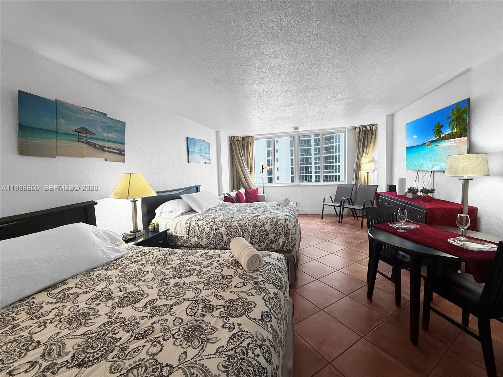 19201 Collins Ave 623