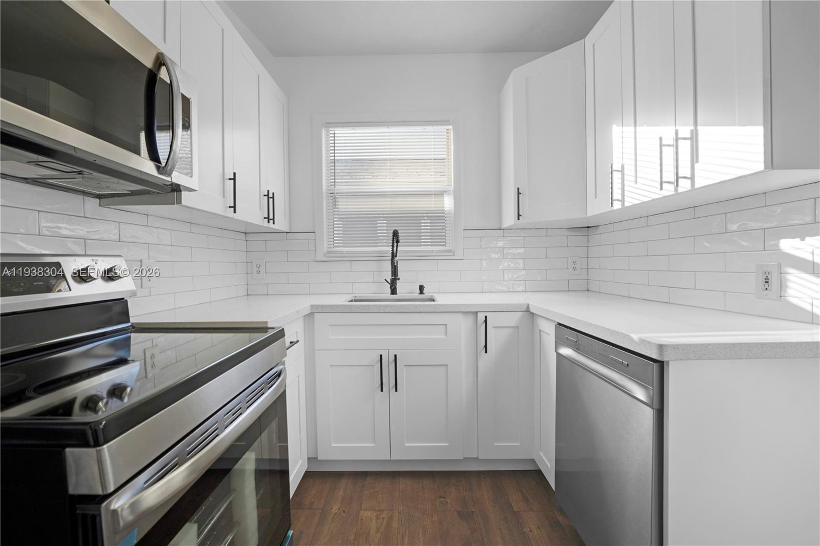 View photos, virtual tours, details... 1505 Monroe St 0