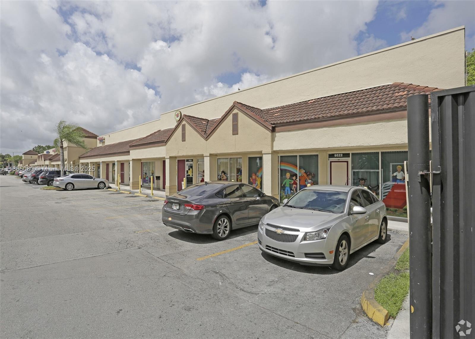 GREAT CASHFLOW OPPORTUNITY!! School up for sale! K-5th grade, with 80 active students currently. School can hold up to 120 students. Centrally located in the heart of Kendall, right on 137th Ave, with a lot of exposure to the main street. Nearly 8,000sqft of classroom space, as well as a small prep kitchen!