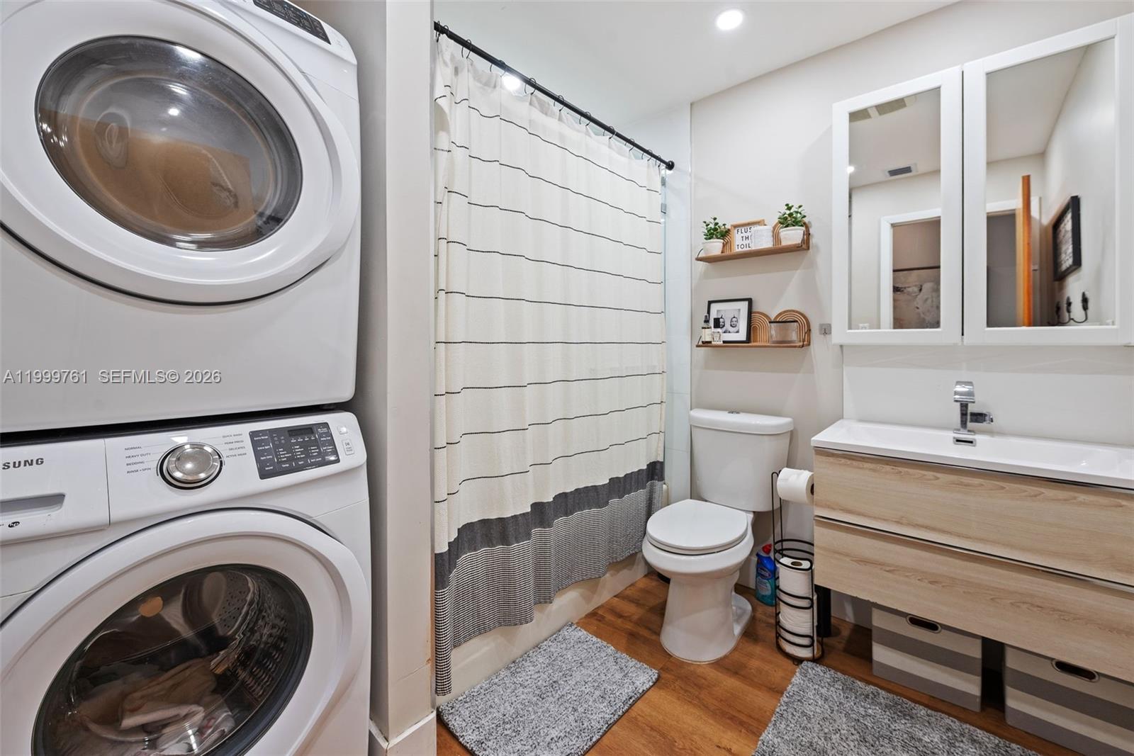 GOLF COURSE ADDN HIA - Residential