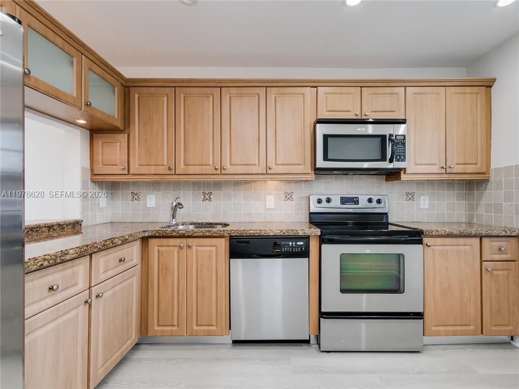 CYPRESSES OF BOCA LAGO CO - Residential