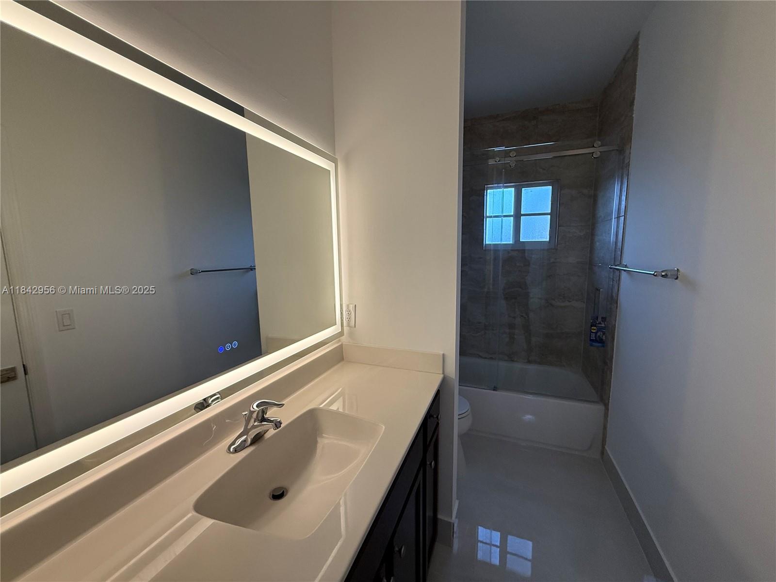 MEDITERANIA - Residential Lease