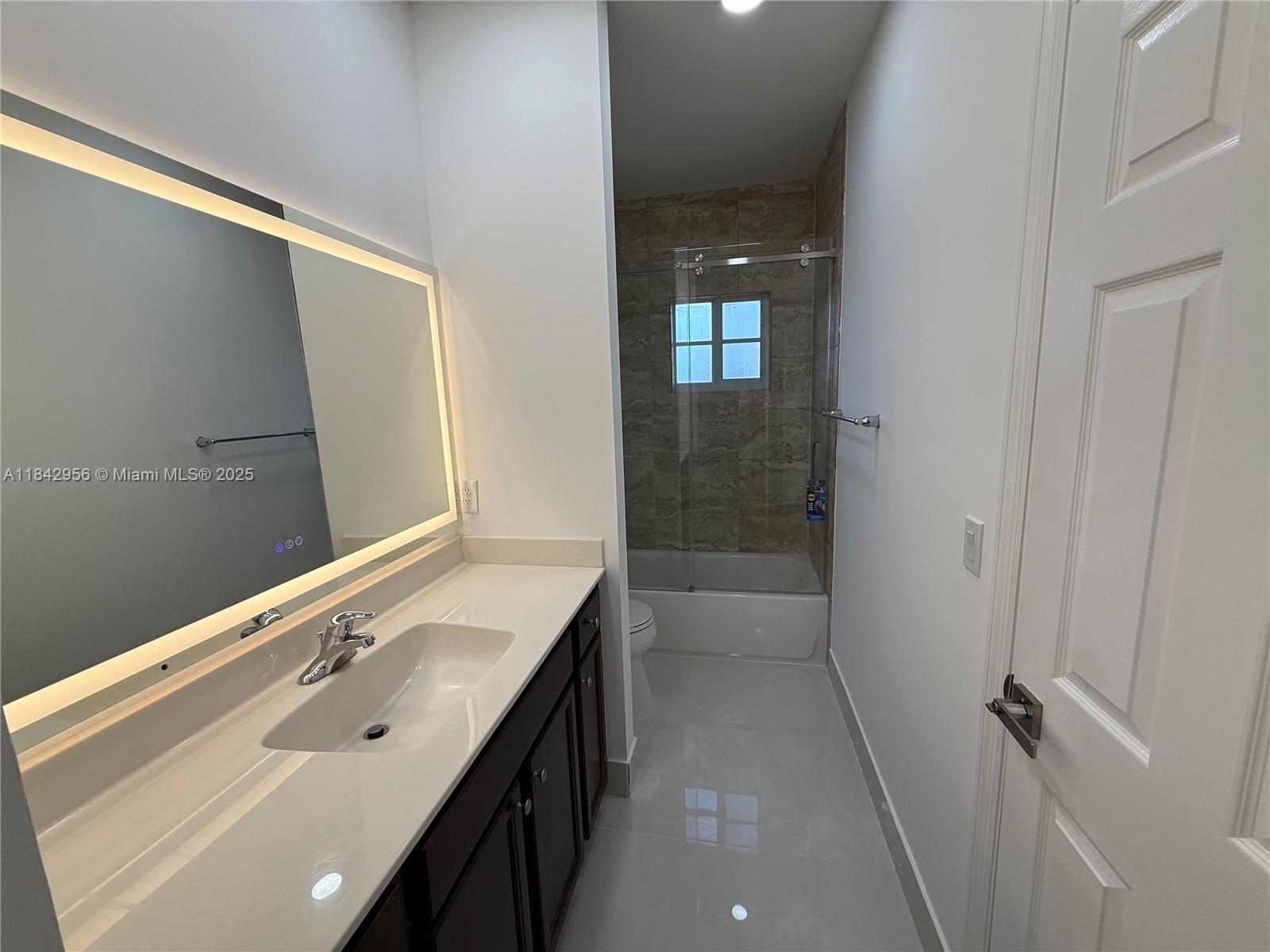 MEDITERANIA - Residential Lease