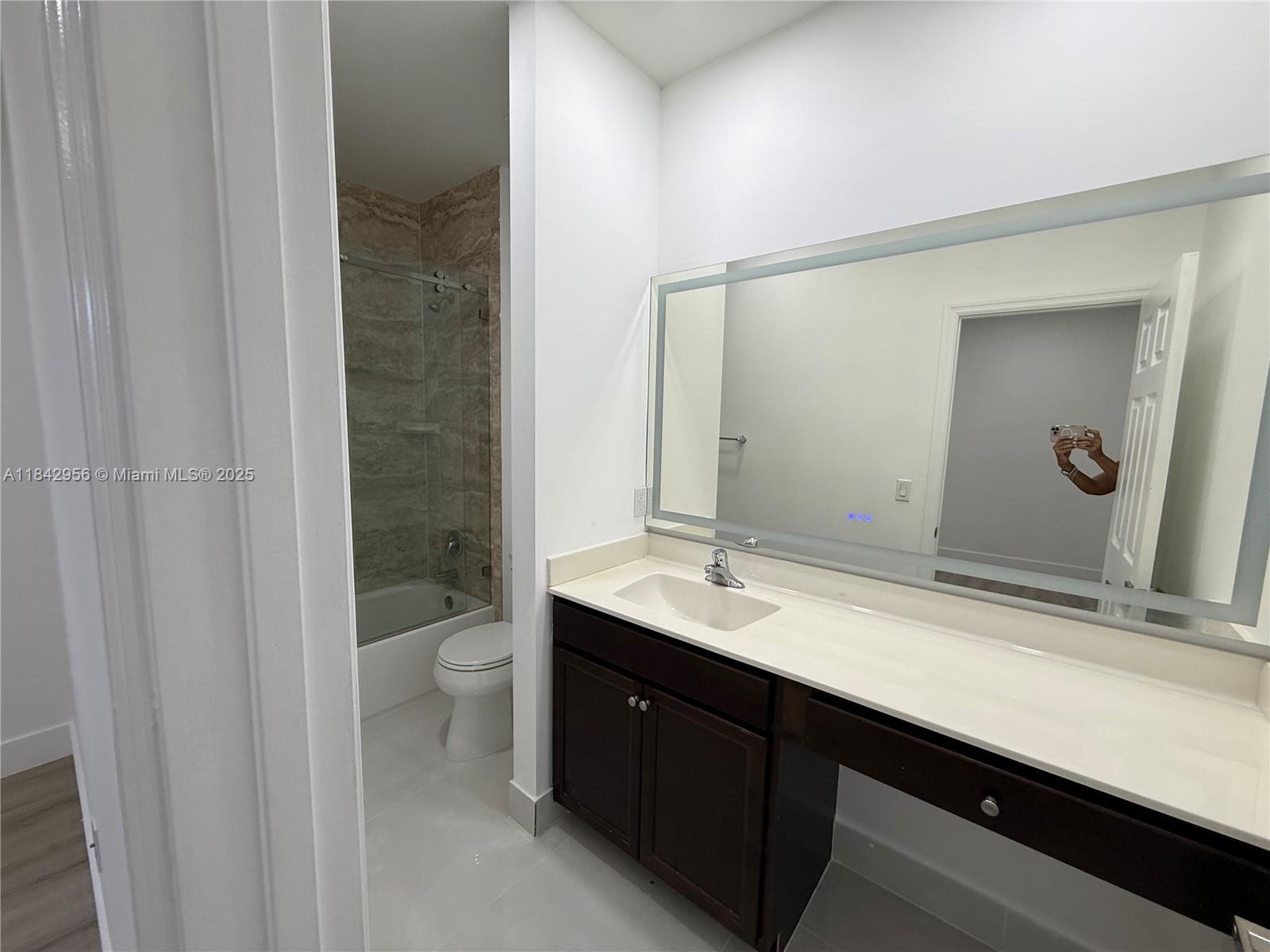 MEDITERANIA - Residential Lease