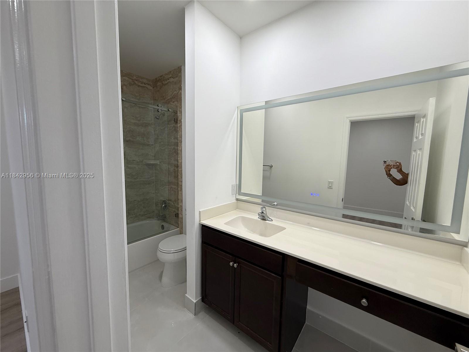 MEDITERANIA - Residential Lease