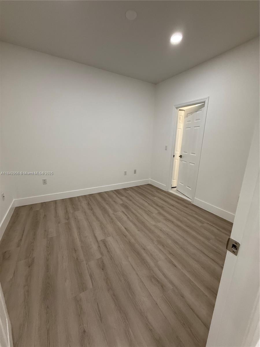 MEDITERANIA - Residential Lease