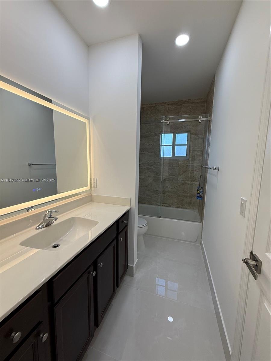MEDITERANIA - Residential Lease