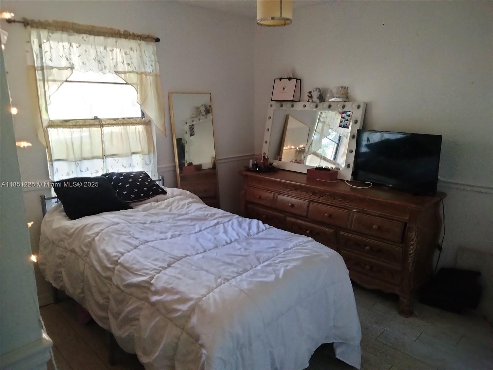 WESTWIND LAKES SEC 2 - Residential