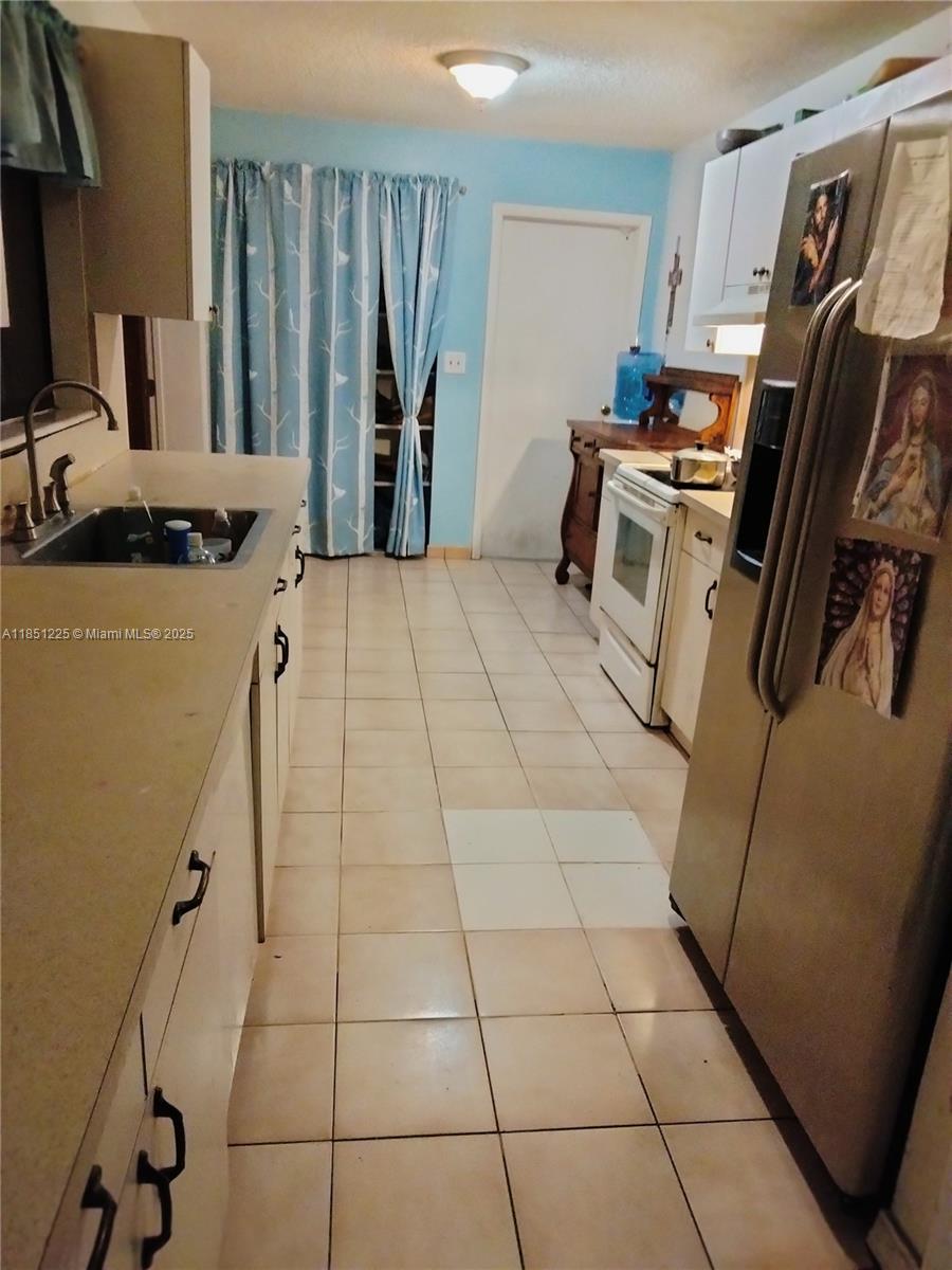 WESTWIND LAKES SEC 2 - Residential