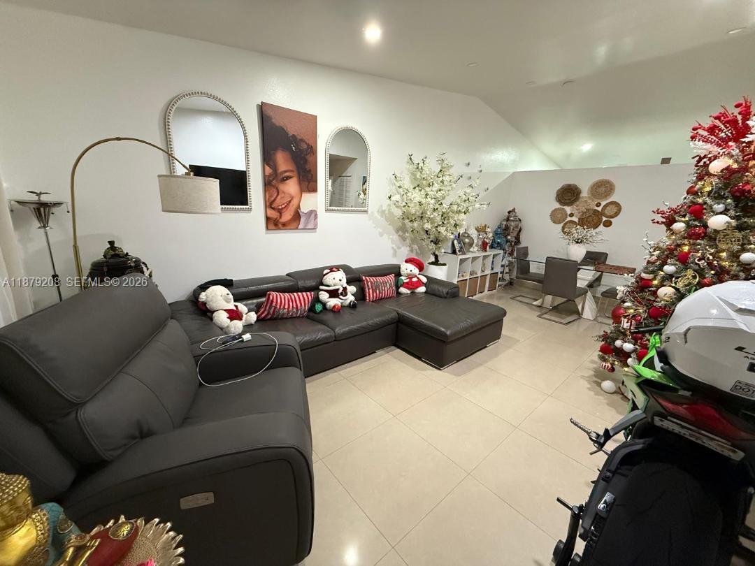 SAN MATEO - Residential