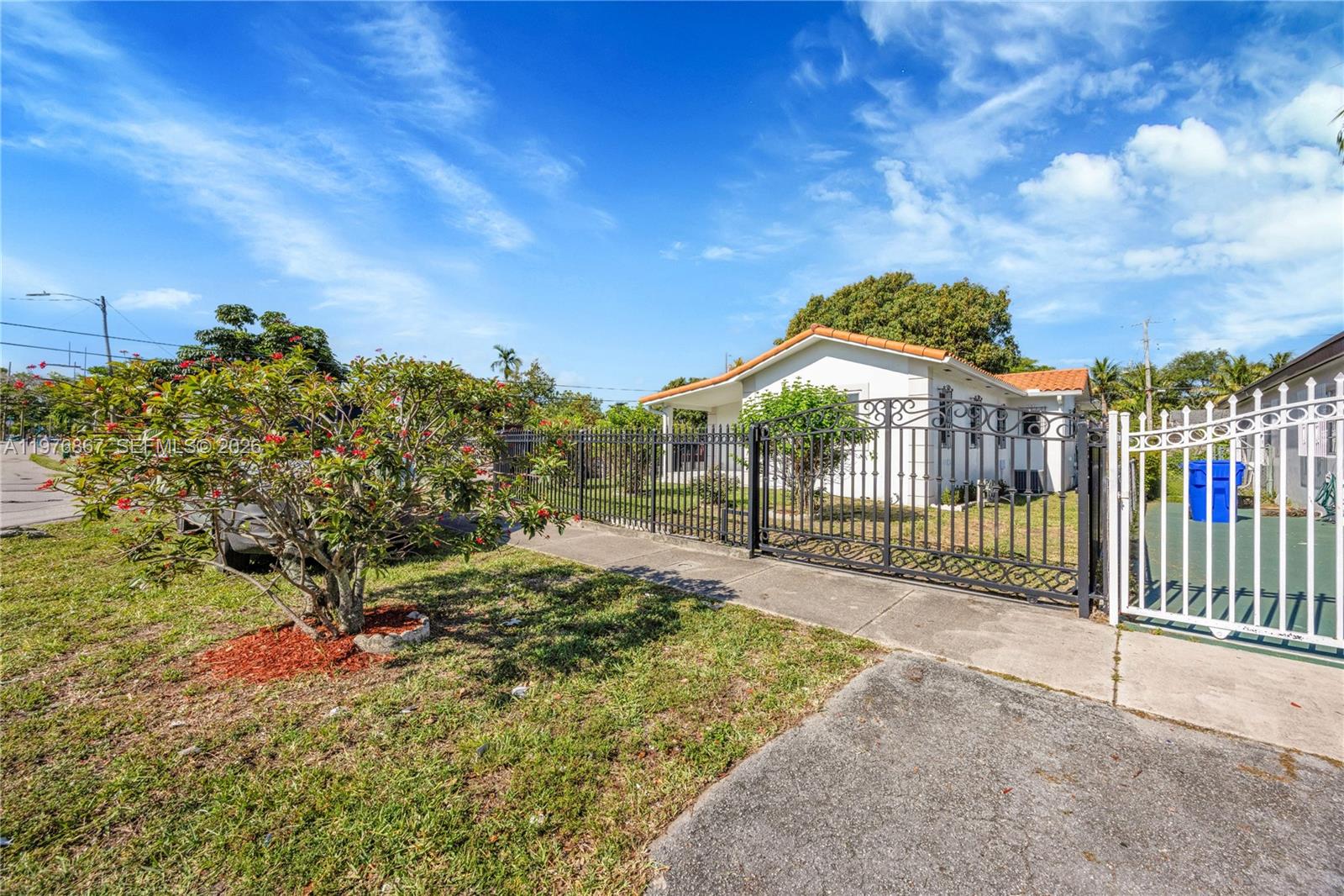 FLAGLER LAWN - Residential Lease