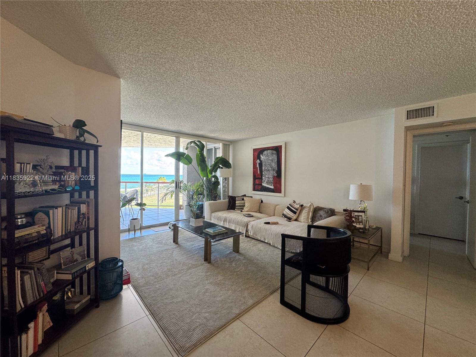 6767 Collins Ave 604
