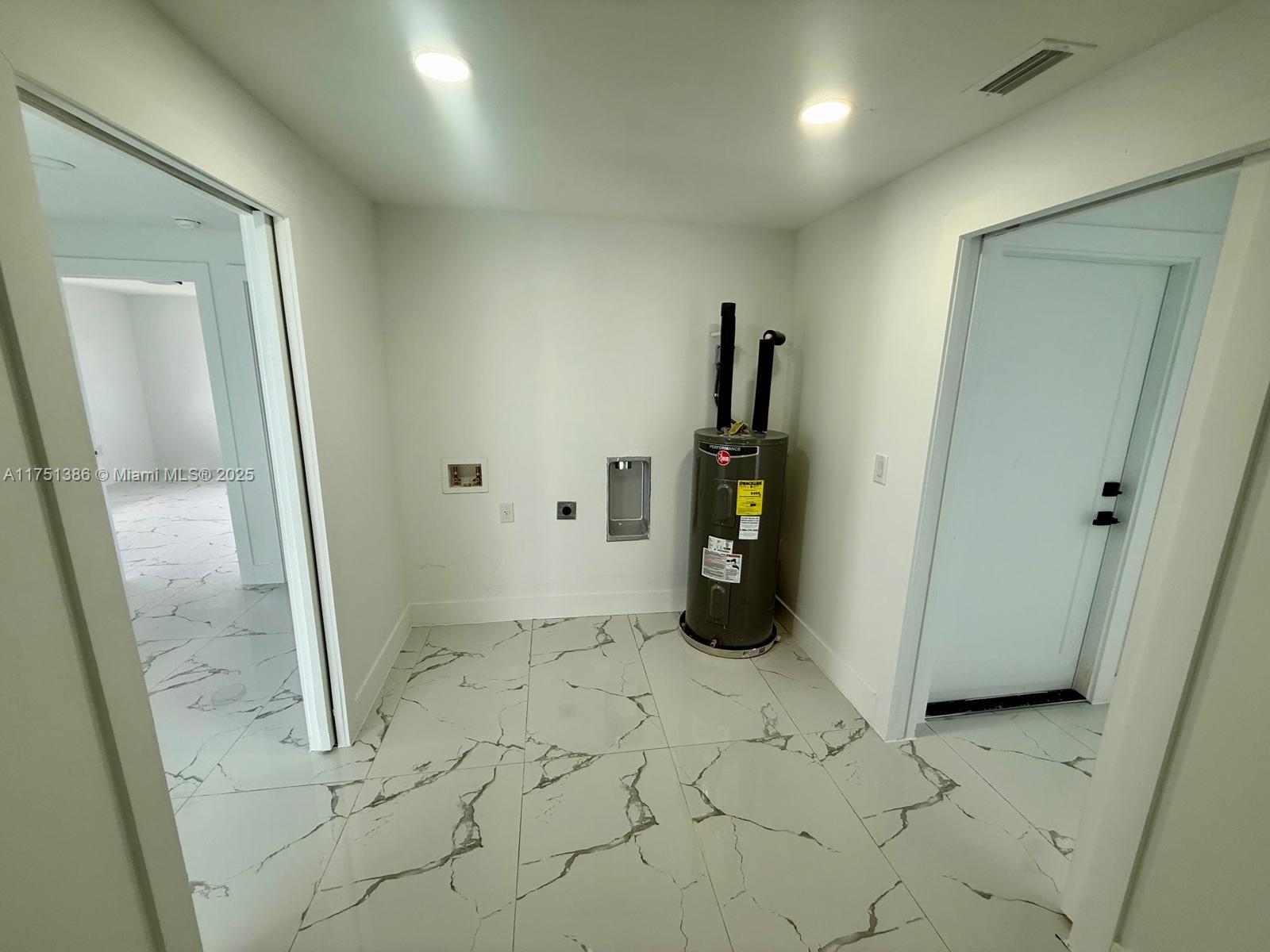 HARBOR ESTATES FIRST ADD - Residential